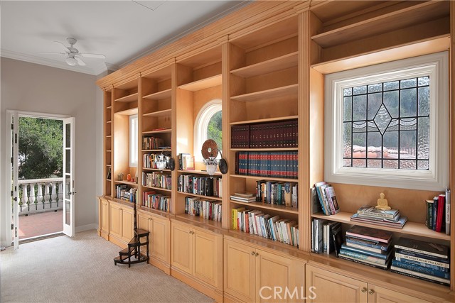 21149 Entrada Road, Topanga CA: https://media.crmls.org/medias/d439eeb6-f064-44d0-b620-f35e298b65ed.jpg