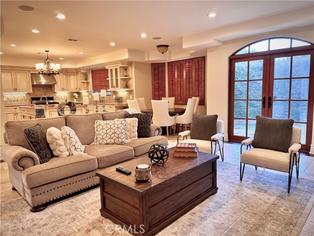 Detail Gallery Image 8 of 32 For 11310 Valley Spring Ln, Studio City,  CA 91602 - 5 Beds | 5 Baths