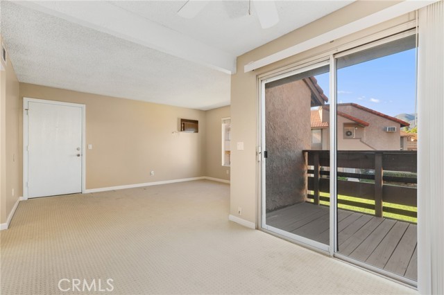 Detail Gallery Image 8 of 31 For 1549 Border Ave #G,  Corona,  CA 92882 - 1 Beds | 1 Baths