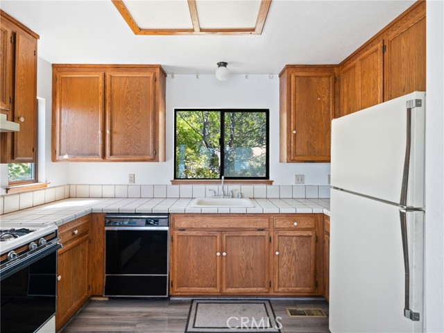 Detail Gallery Image 22 of 53 For 7469 Bruner Dr, Glenhaven,  CA 95443 - 3 Beds | 1/1 Baths