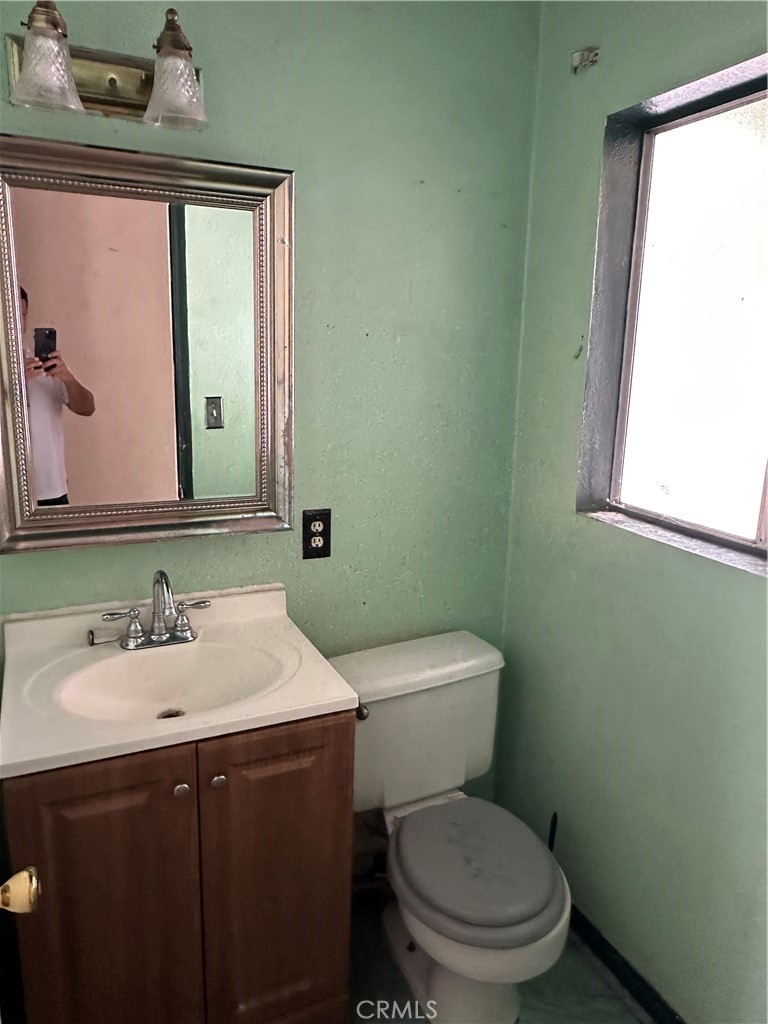 https://media.crmls.org/medias/d43c119f-e20a-4f2c-a578-7b384132e3c7.jpg?preset=X-Large
