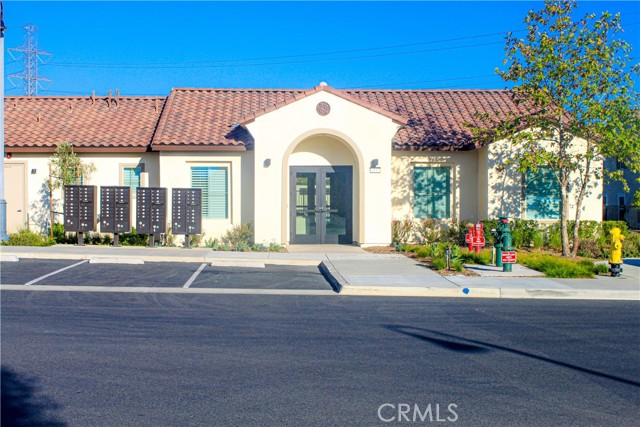 Detail Gallery Image 24 of 34 For 16281 Castello Ln #2,  Fontana,  CA 92336 - 3 Beds | 2/1 Baths