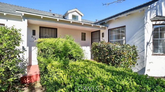 515 S Van Ness Avenue, Santa Ana CA: https://media.crmls.org/medias/d43ceb74-ee92-4ea6-a435-4aa5d8af5fd9.jpg