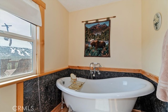 Detail Gallery Image 28 of 75 For 42545 Pegasus, Big Bear Lake,  CA 92315 - 5 Beds | 4 Baths