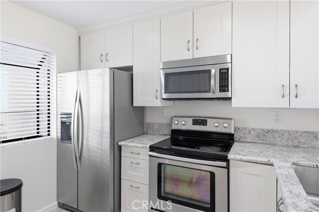 Detail Gallery Image 22 of 32 For 252 Pinview, Irvine,  CA 92620 - 2 Beds | 2 Baths