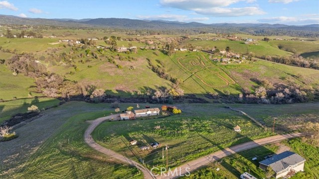 Detail Gallery Image 4 of 35 For 361 Knob Hill, Oroville,  CA 95966 - 3 Beds | 2 Baths