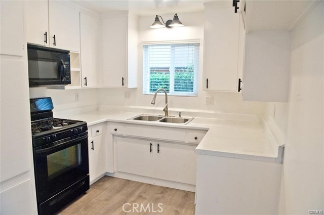 219 Avenida Granada, San Clemente CA: https://media.crmls.org/medias/d43ef2ca-4803-46a1-8ac1-c18cb856ff69.jpg