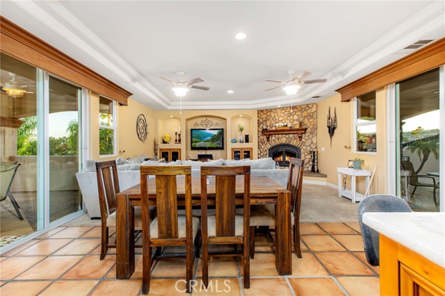 Detail Gallery Image 11 of 69 For 22088 Mustang Ct, Canyon Lake,  CA 92587 - 5 Beds | 4 Baths