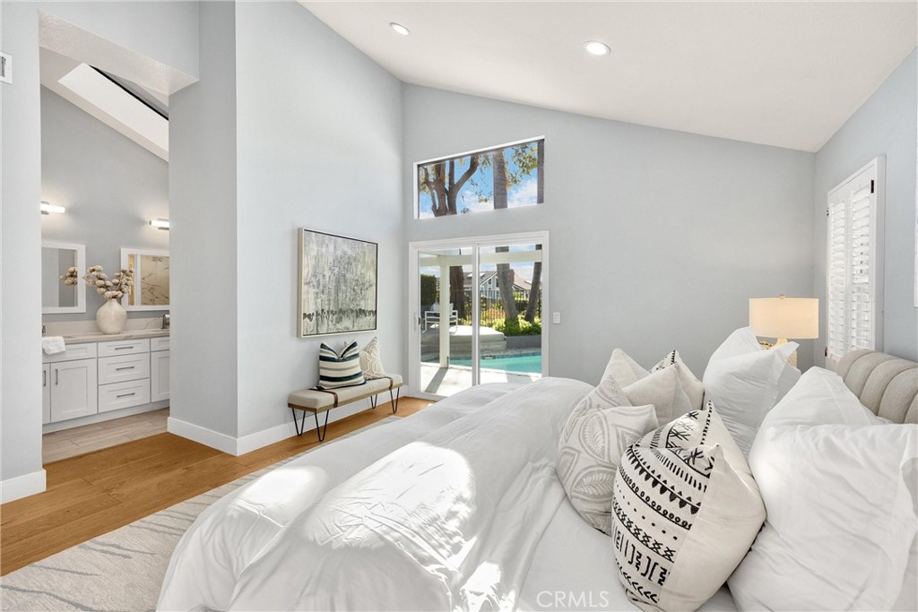 MLS #OC25175333 img 16