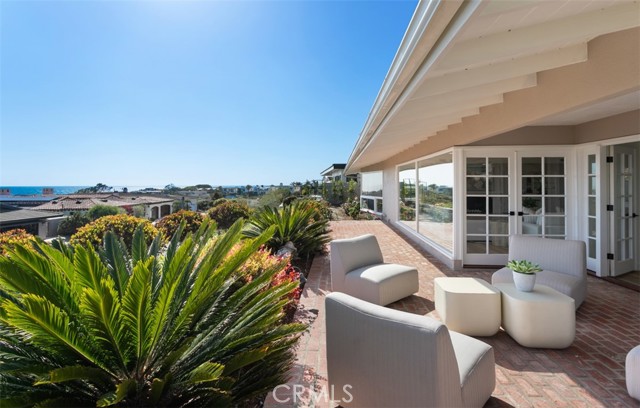 4521 Orrington Road, Corona del Mar CA: https://media.crmls.org/medias/d44088ca-5606-48f3-8a8c-88feedb9c189.jpg