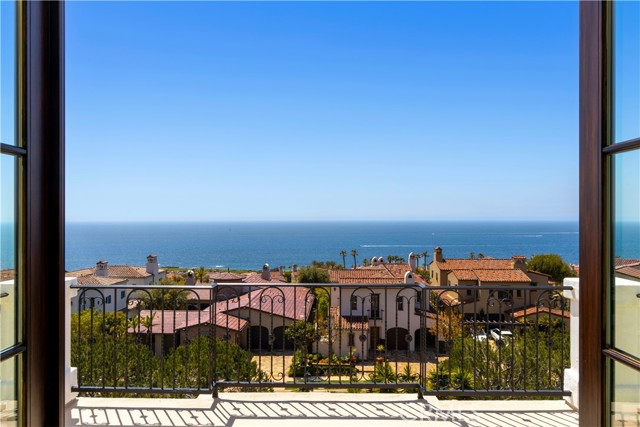 Detail Gallery Image 29 of 42 For 26 Cliffhouse Bluff, Newport Coast,  CA 92657 - 5 Beds | 4/1 Baths