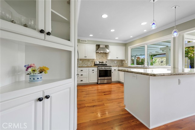 Detail Gallery Image 14 of 34 For 17152 Friml Ln, Huntington Beach,  CA 92649 - 3 Beds | 2 Baths