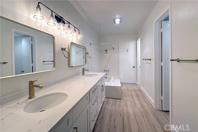 Detail Gallery Image 27 of 35 For 14530 Benefit #102,  Sherman Oaks,  CA 91403 - 2 Beds | 2 Baths