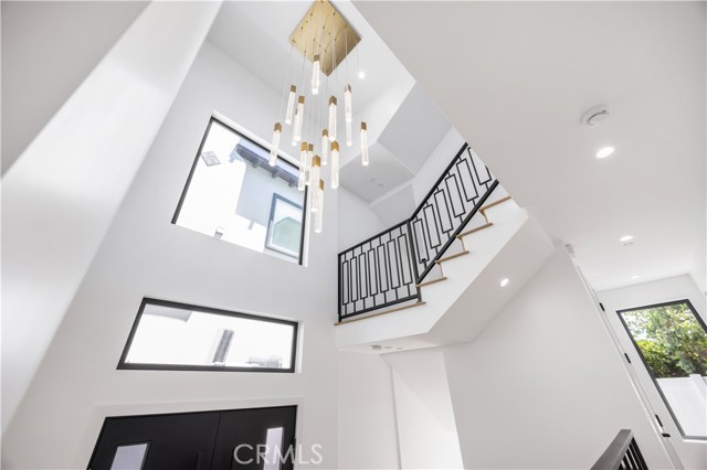 926 17th St, Hermosa Beach CA: https://media.crmls.org/medias/d442385b-85e0-40e3-8184-6d171bfeebf2.jpg