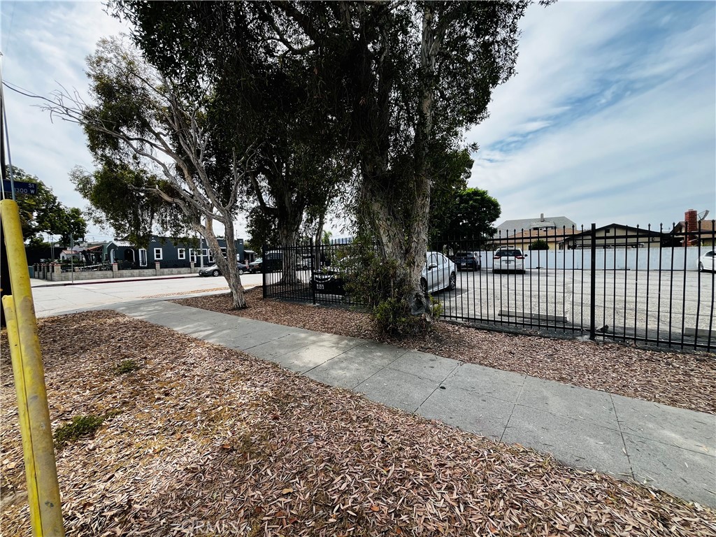 MLS #OC25221526 image #11