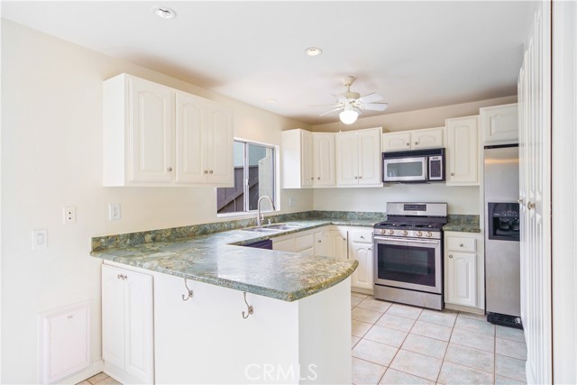 6216 Tapia Drive, Malibu CA: https://media.crmls.org/medias/d443aa8f-db8f-46f9-8aa8-e51c0c08a6a7.jpg