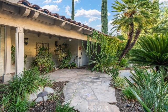 Detail Gallery Image 16 of 53 For 1730 Canyon Rd, Redlands,  CA 92373 - 4 Beds | 4/1 Baths