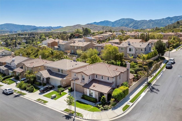 Detail Gallery Image 44 of 50 For 19540 Ellis Henry Ct, Newhall,  CA 91321 - 5 Beds | 3 Baths