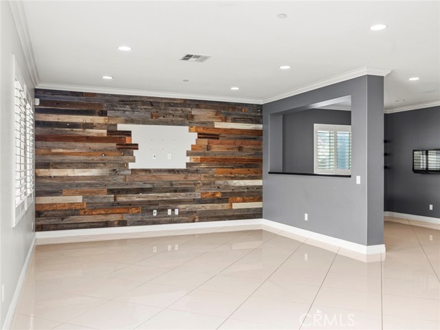 28002 Kenny Lane, Saugus CA: https://media.crmls.org/medias/d4452dfc-107c-434a-8df5-14e4b1b3f2ec.jpg