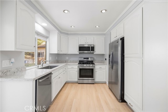 14719 Zinnia Court photo 12