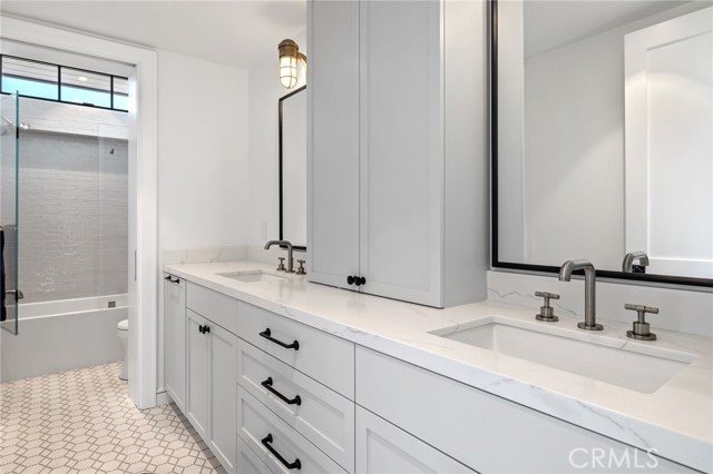 2428 The Strand, Hermosa Beach CA: https://media.crmls.org/medias/d445e6df-c1eb-4153-b639-d16e62493424.jpg