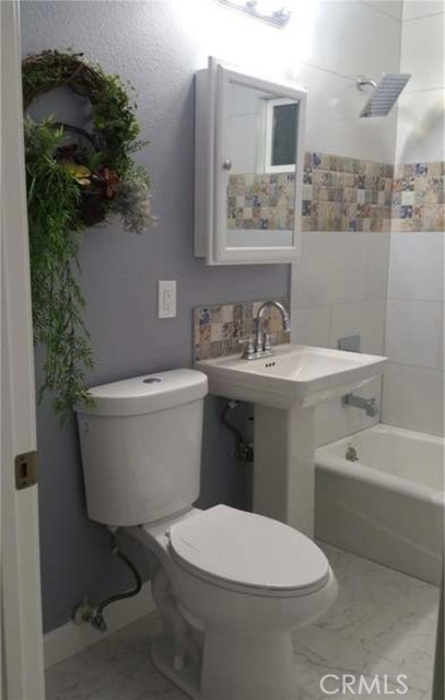 Detail Gallery Image 6 of 15 For 919 S Sherrill, Anaheim,  CA 92804 - 4 Beds | 2/1 Baths