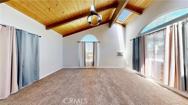 15460 Mandan Road, Apple Valley CA: https://media.crmls.org/medias/d446da7f-0f27-46f0-8b0a-3816571ffa8a.jpg