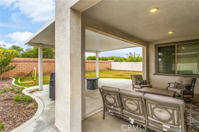 Detail Gallery Image 34 of 47 For 1585 Milky Way, Beaumont,  CA 92223 - 4 Beds | 3 Baths