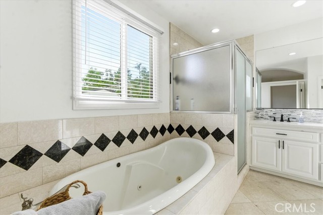 Detail Gallery Image 41 of 58 For 12831 Fairhaven Extention, Santa Ana,  CA 92705 - 4 Beds | 3/1 Baths