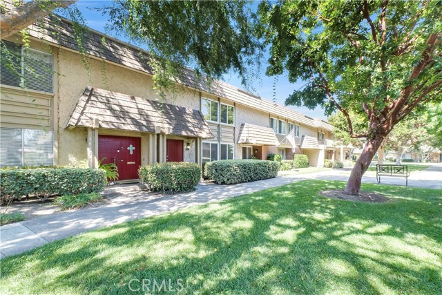 10358 Powderhorn River Court, Fountain Valley CA: https://media.crmls.org/medias/d4477151-fb83-4f3a-b8d1-2bb862977588.jpg