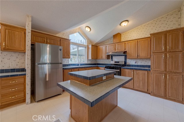 4000 Mariposa Way, Merced CA: https://media.crmls.org/medias/d447b945-ec21-4623-9818-d18a22ba6193.jpg