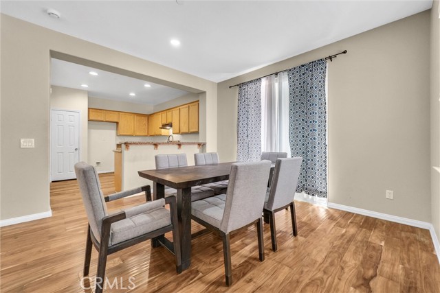 Detail Gallery Image 7 of 29 For 1927 Kenton, Riverside,  CA 92501 - 3 Beds | 2/1 Baths