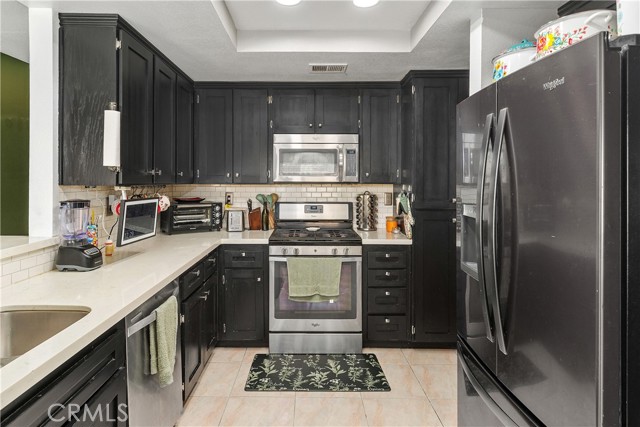 Detail Gallery Image 7 of 19 For 30318 Deer Meadow, Temecula,  CA 92591 - 4 Beds | 3 Baths