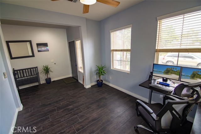 13411 Hawthorn Avenue, Moreno Valley CA: https://media.crmls.org/medias/d4497bef-8adb-4c91-81ee-e4b73b3983e3.jpg