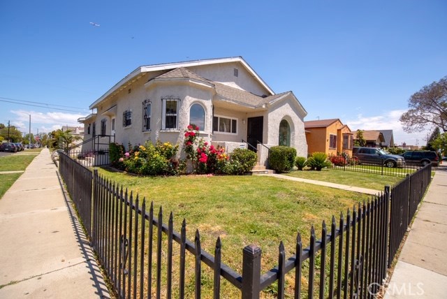 557 W 108th St, Los Angeles, CA 90044