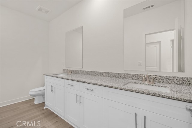 Detail Gallery Image 4 of 5 For 14836 Desert Lily Ct, Apple Valley,  CA 92307 - 4 Beds | 2 Baths