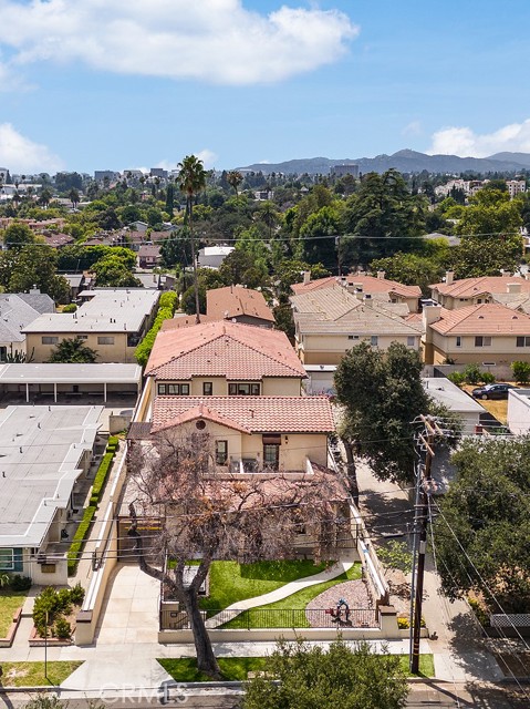 Detail Gallery Image 3 of 25 For 89 N Grand Oaks Ave #103,  Pasadena,  CA 91107 - 2 Beds | 2/1 Baths