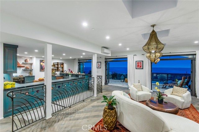 Detail Gallery Image 41 of 42 For 825 Coast View Dr, Laguna Beach,  CA 92651 - 3 Beds | 3/1 Baths