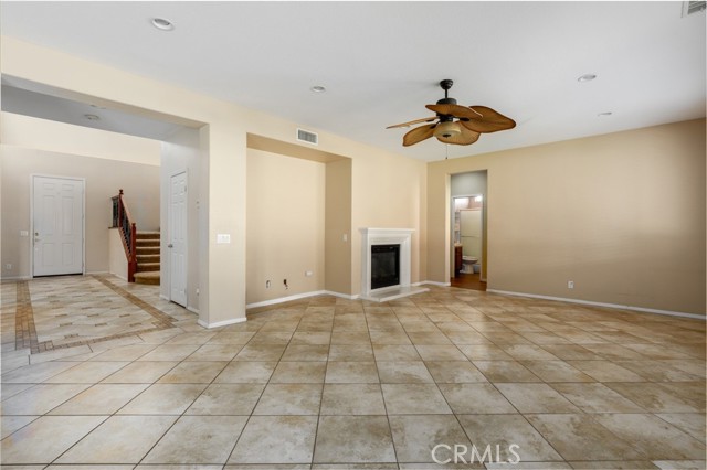 Detail Gallery Image 13 of 43 For 3297 Quartz Cir, Corona,  CA 92882 - 5 Beds | 3/1 Baths