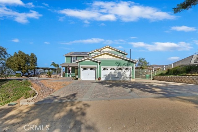 Detail Gallery Image 1 of 54 For 245 Pompano Pl, Norco,  CA 92860 - 5 Beds | 3/1 Baths