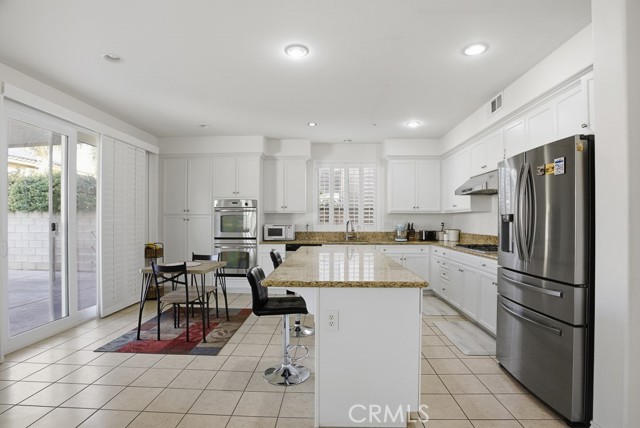 Detail Gallery Image 16 of 59 For 6865 Hop Clover, Corona,  CA 92880 - 5 Beds | 4 Baths