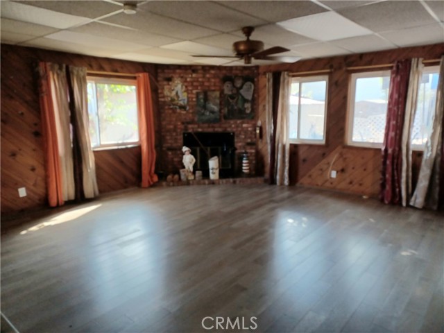 8061 Troost Avenue photo 2