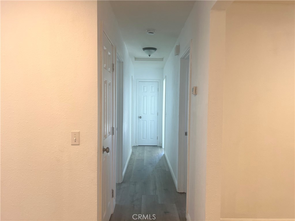 https://media.crmls.org/medias/d44e3db3-2ed7-4eae-aec6-3276e24d257e.jpg?preset=X-Large