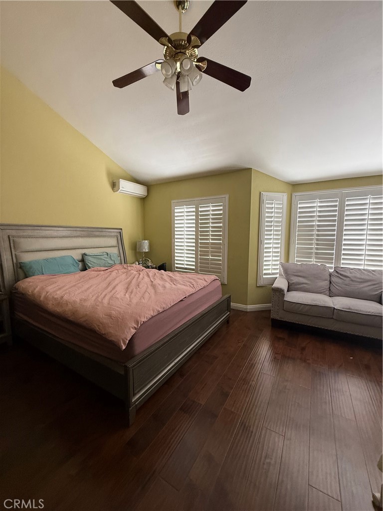 MLS #OC25221738 image #14