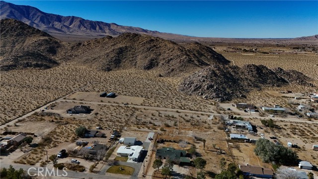 728 Red Butte Road, Lucerne Valley CA: https://media.crmls.org/medias/d44efcb5-0144-4f26-90bf-4d74245bbfca.jpg