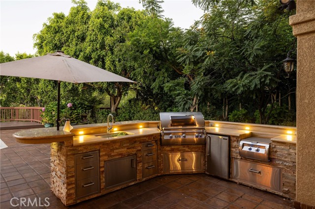 Detail Gallery Image 33 of 35 For 25281 Derbyhill Dr, Laguna Hills,  CA 92653 - 5 Beds | 4/1 Baths