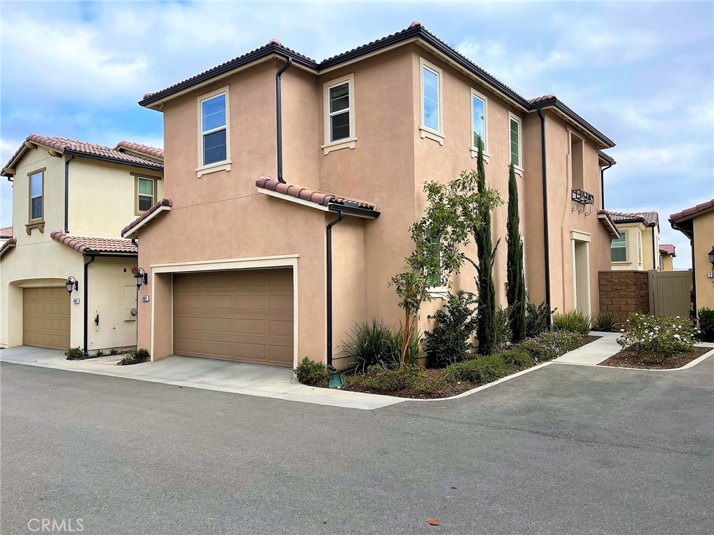 2883 Villa Catalonia Court, Corona, CA 92881