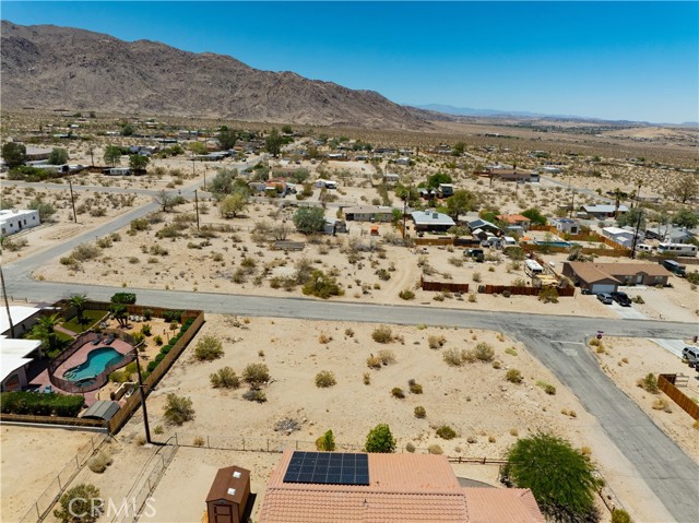 Detail Gallery Image 9 of 18 For 74811 Aladdin Dr, Twentynine Palms,  CA 92277 - – Beds | – Baths