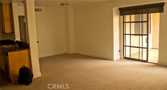 Detail Gallery Image 5 of 16 For 10982 Roebling Ave #464,  Los Angeles,  CA 90024 - 2 Beds | 2 Baths