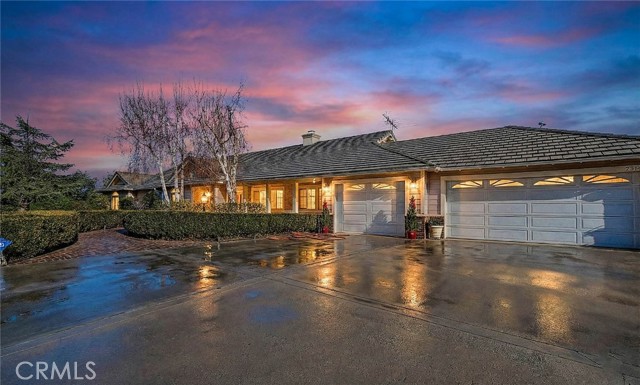 Detail Gallery Image 4 of 51 For 23140 Western Crest Dr, Lake Mathews,  CA 92570 - 4 Beds | 3/1 Baths